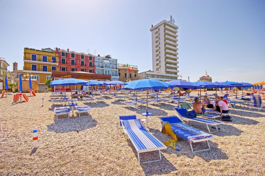 Bianchi Hotel & Residence Porto Recanati Exterior foto